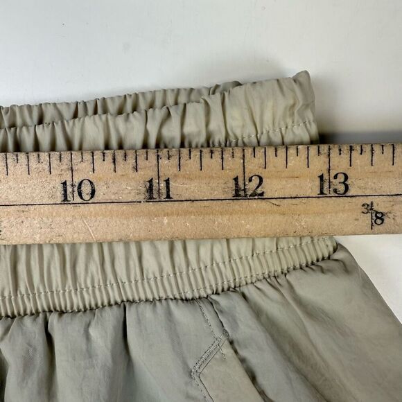 Under Armour Women's size XS White High Waisted Athletic Mini Shorts Running - Picture 5 of 10